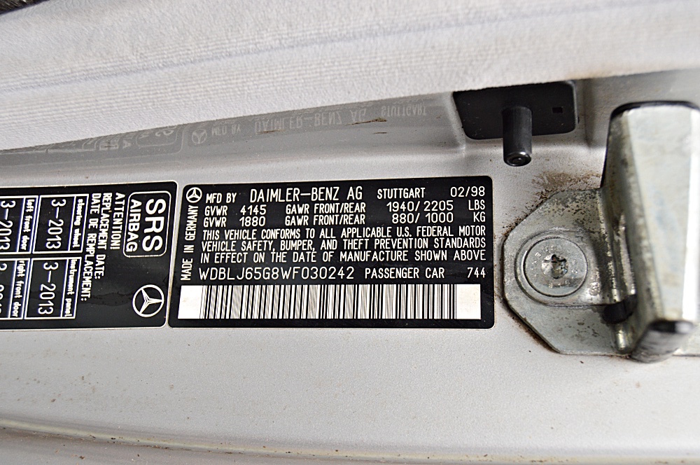 1998 Mercedes-Benz CLX 320 Sedan