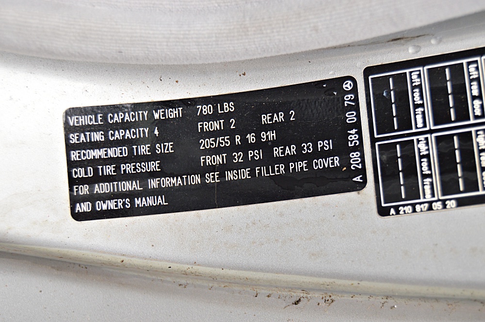 1998 Mercedes-Benz CLX 320 Sedan