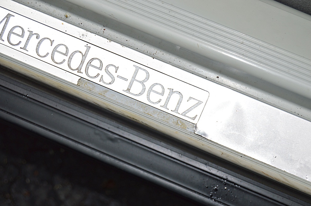 1998 Mercedes-Benz CLX 320 Sedan