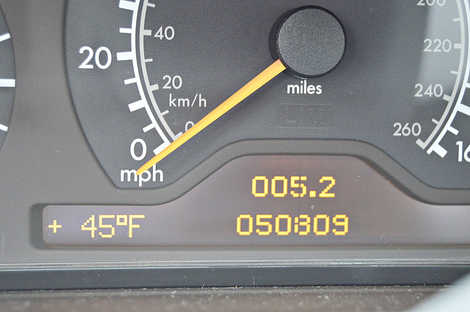 1998 Mercedes-Benz CLX 320 Sedan