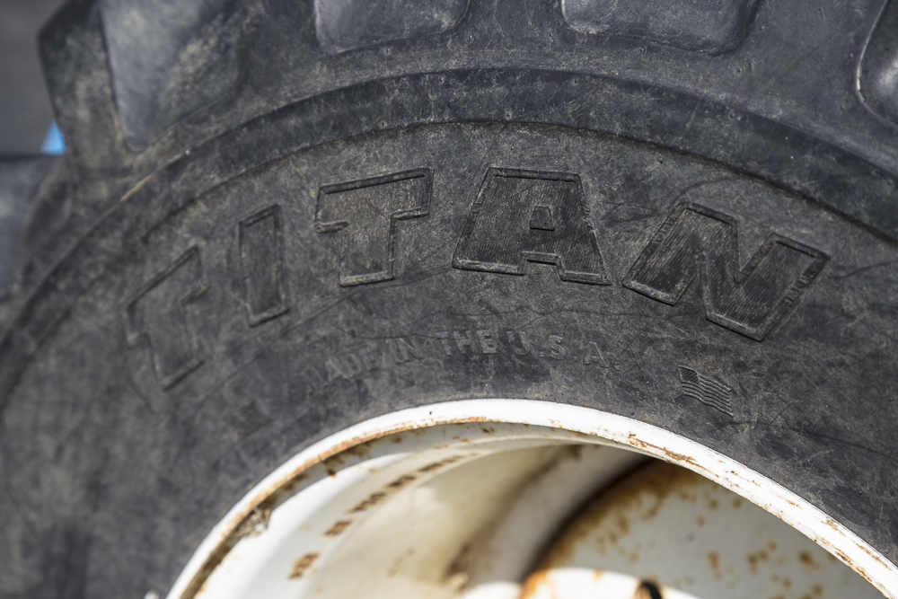 New Holland 1725 Diesel Compact Tractor