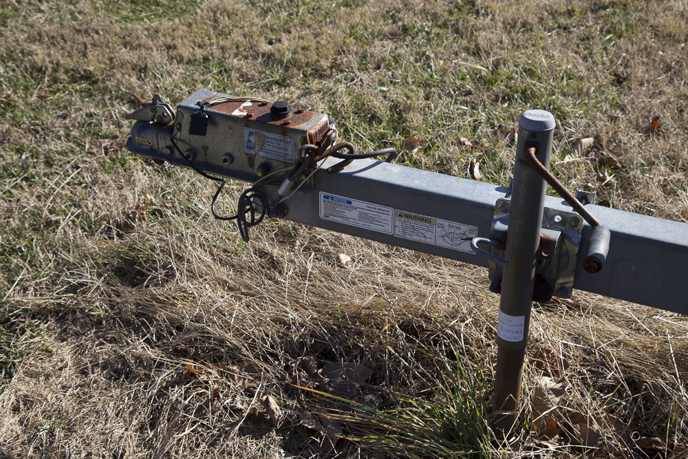 2002 Tacar 22 Foot Launch With Trailer