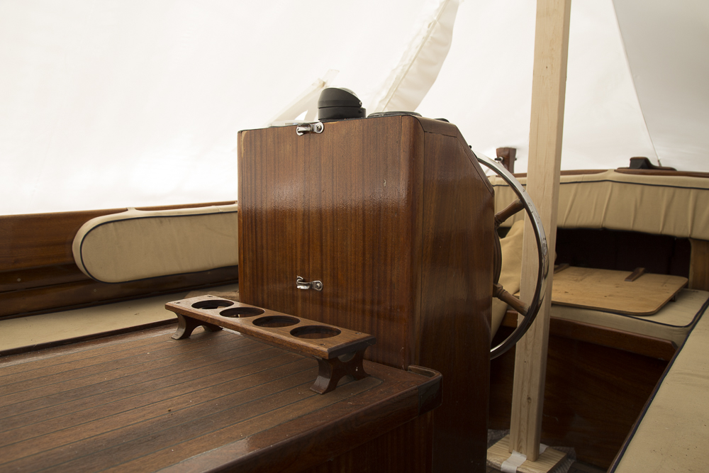 2002 Tacar 22 Foot Launch With Trailer