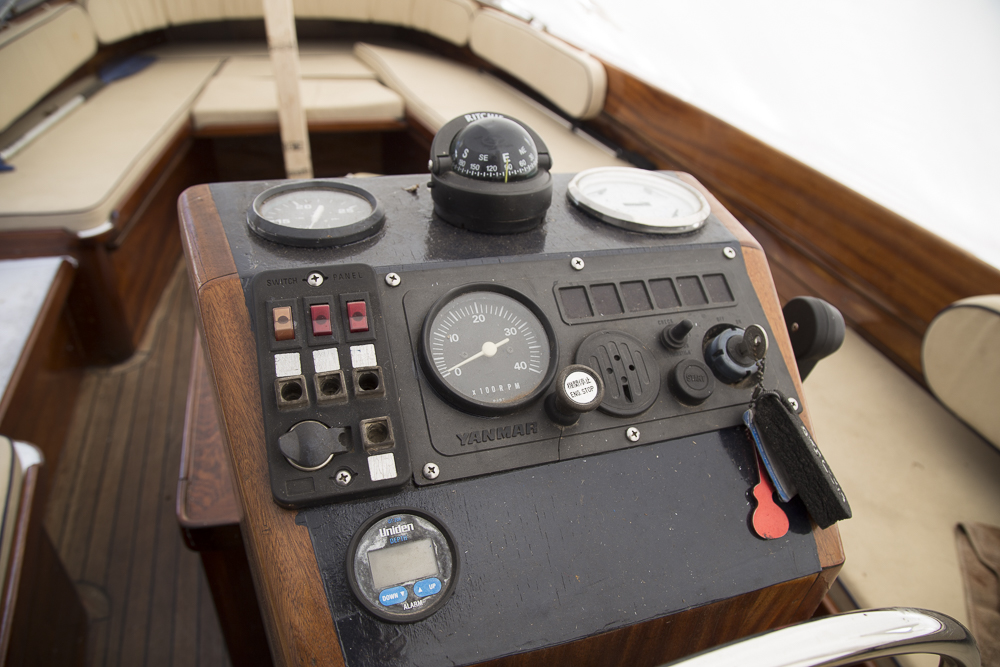 2002 Tacar 22 Foot Launch With Trailer