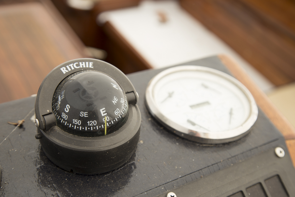 2002 Tacar 22 Foot Launch With Trailer