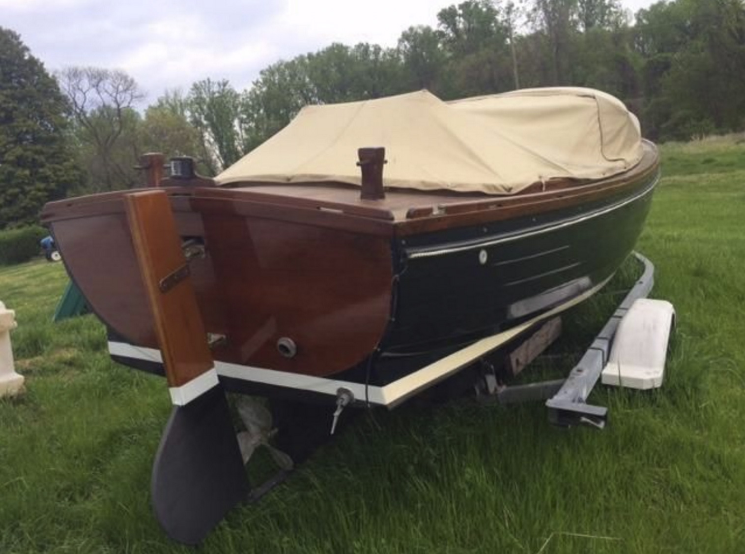 2002 Tacar 22 Foot Launch With Trailer