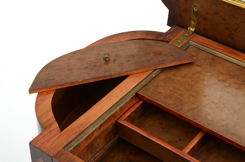 Fine Aesthetic-Style Inlaid Rosewood Work Table