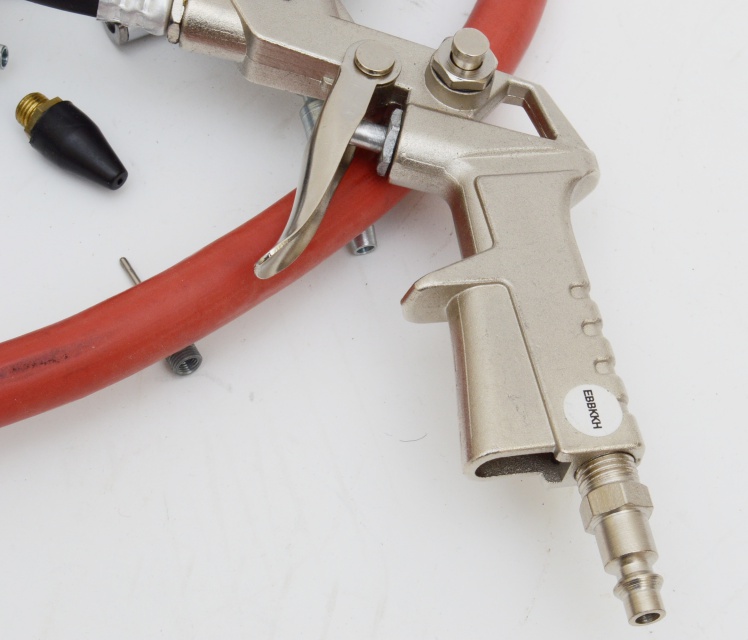 Air Compressor Gauges and Tips