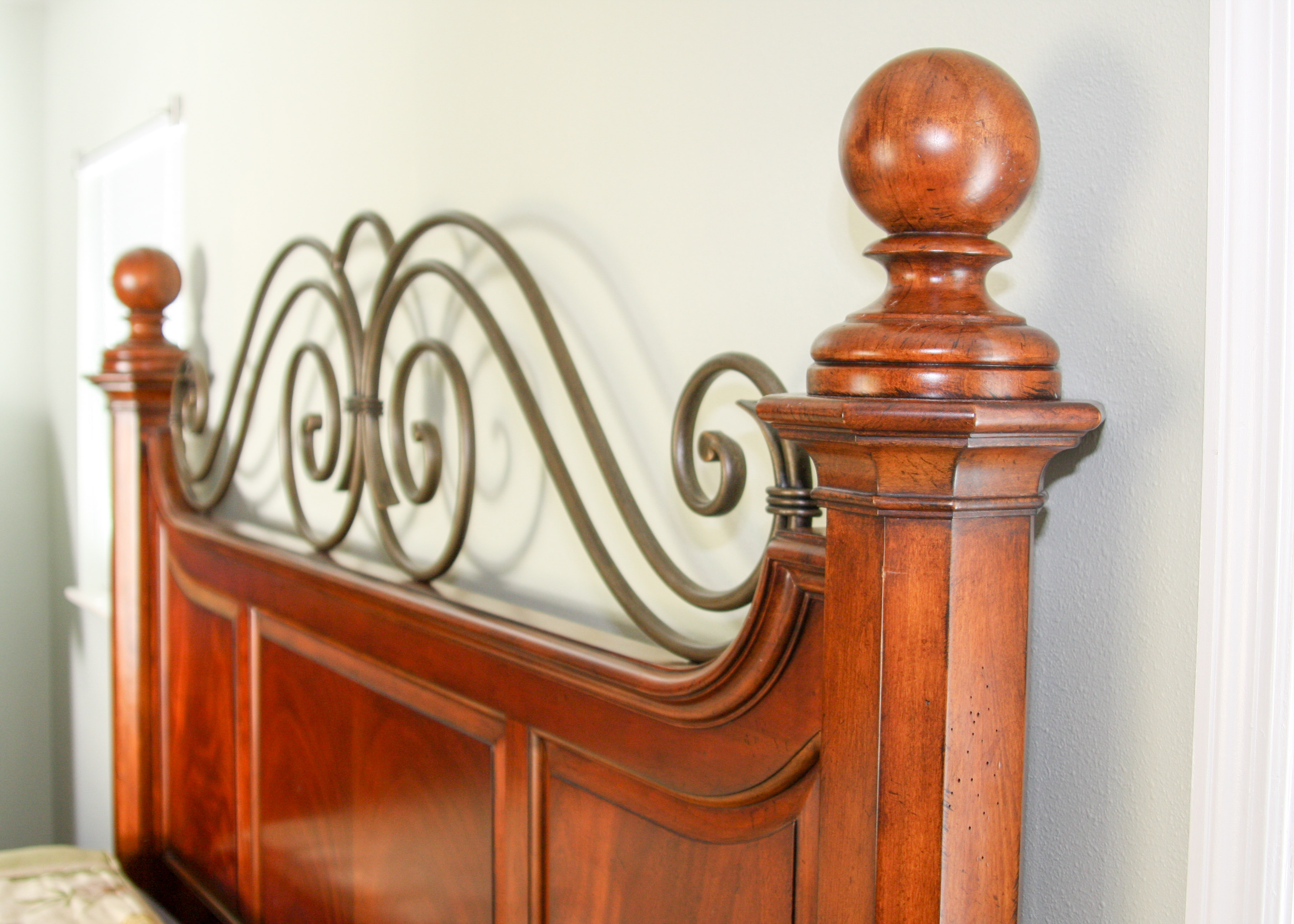 Thomasville King Size Bed Frame