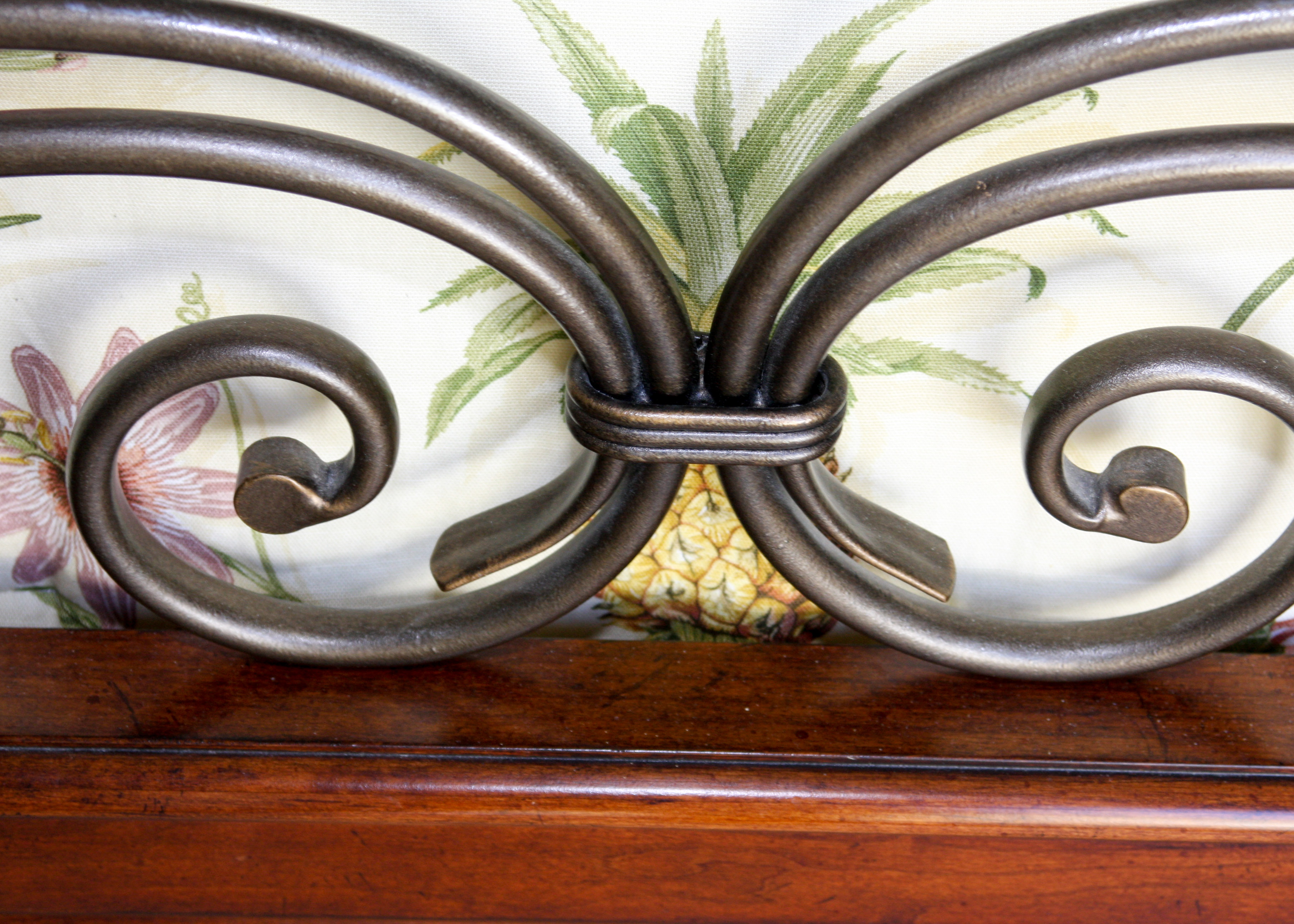 Thomasville King Size Bed Frame