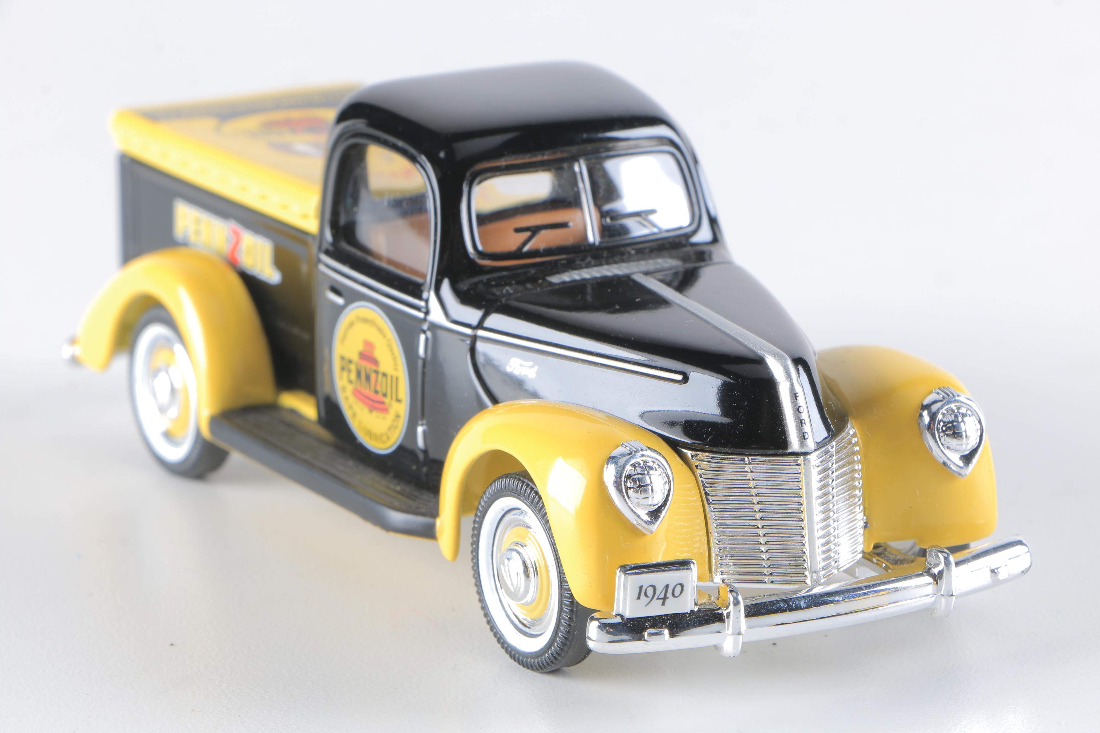 Golden Wheel 1940 Ford Pennzoil Die-Cast Trucks