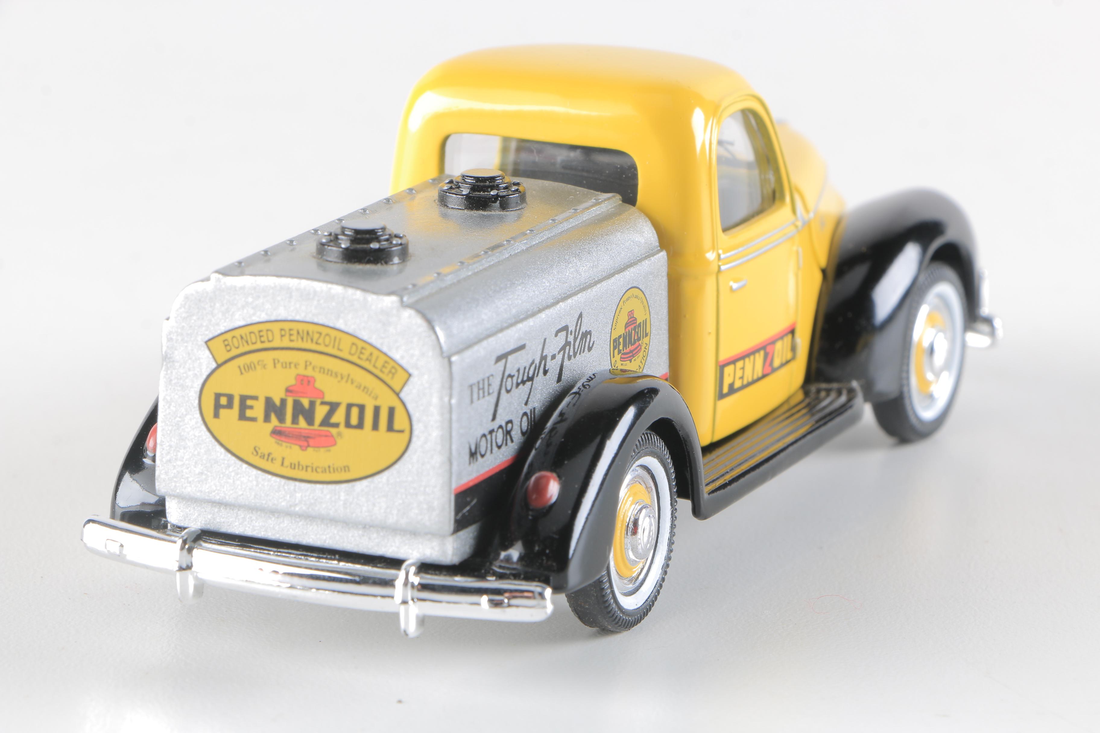 Golden Wheel 1940 Ford Pennzoil Die-Cast Trucks
