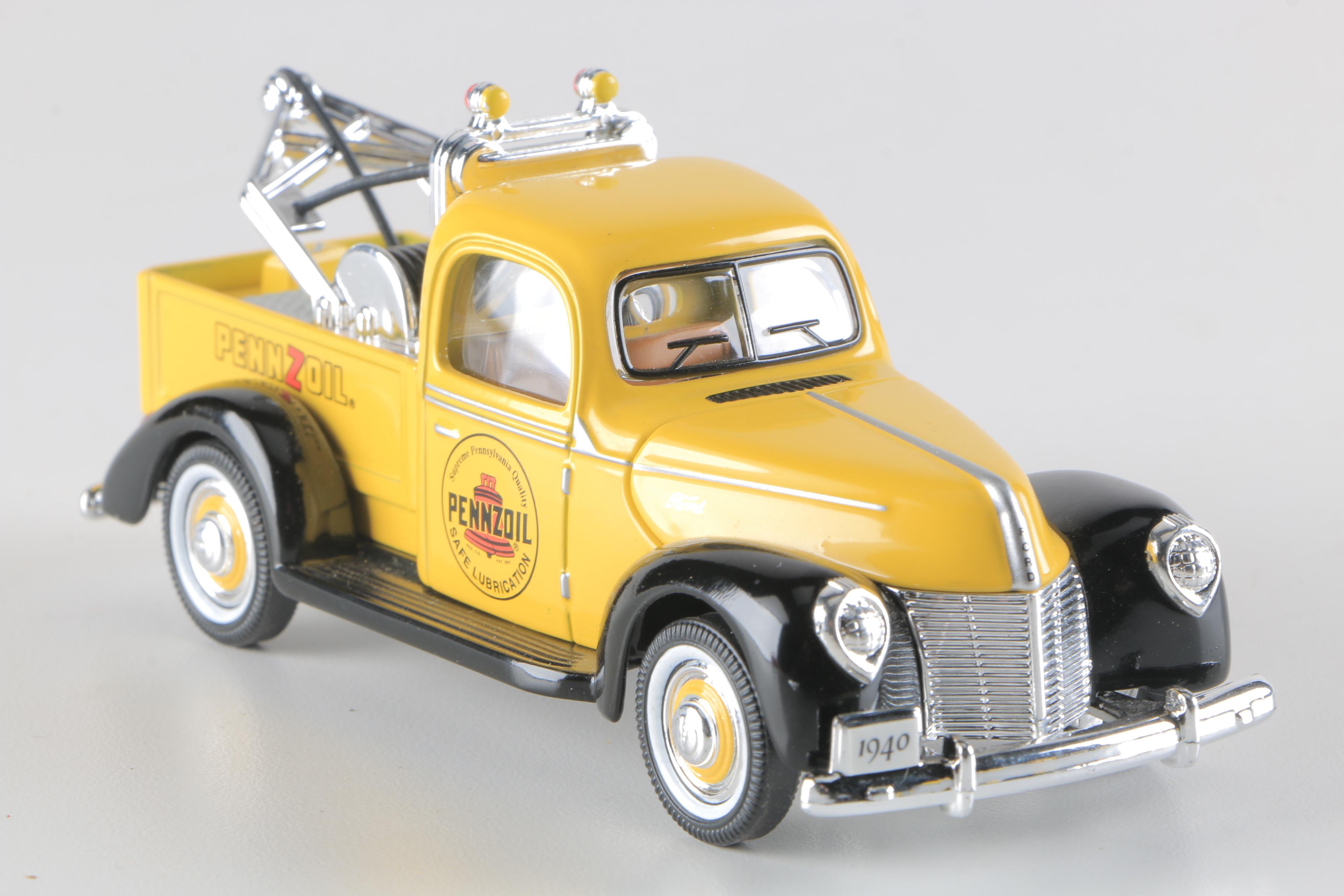 Golden Wheel 1940 Ford Pennzoil Die-Cast Trucks