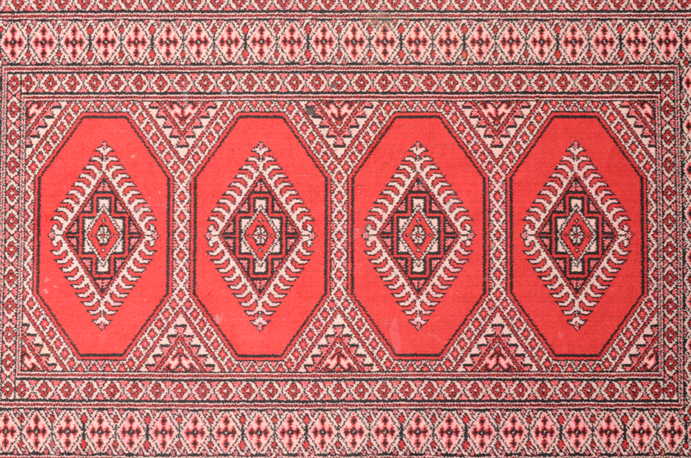 Power Loomed Art Silk Jaldar Bokhara Accent Rug