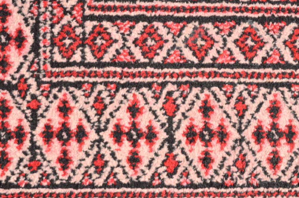 Power Loomed Art Silk Jaldar Bokhara Accent Rug