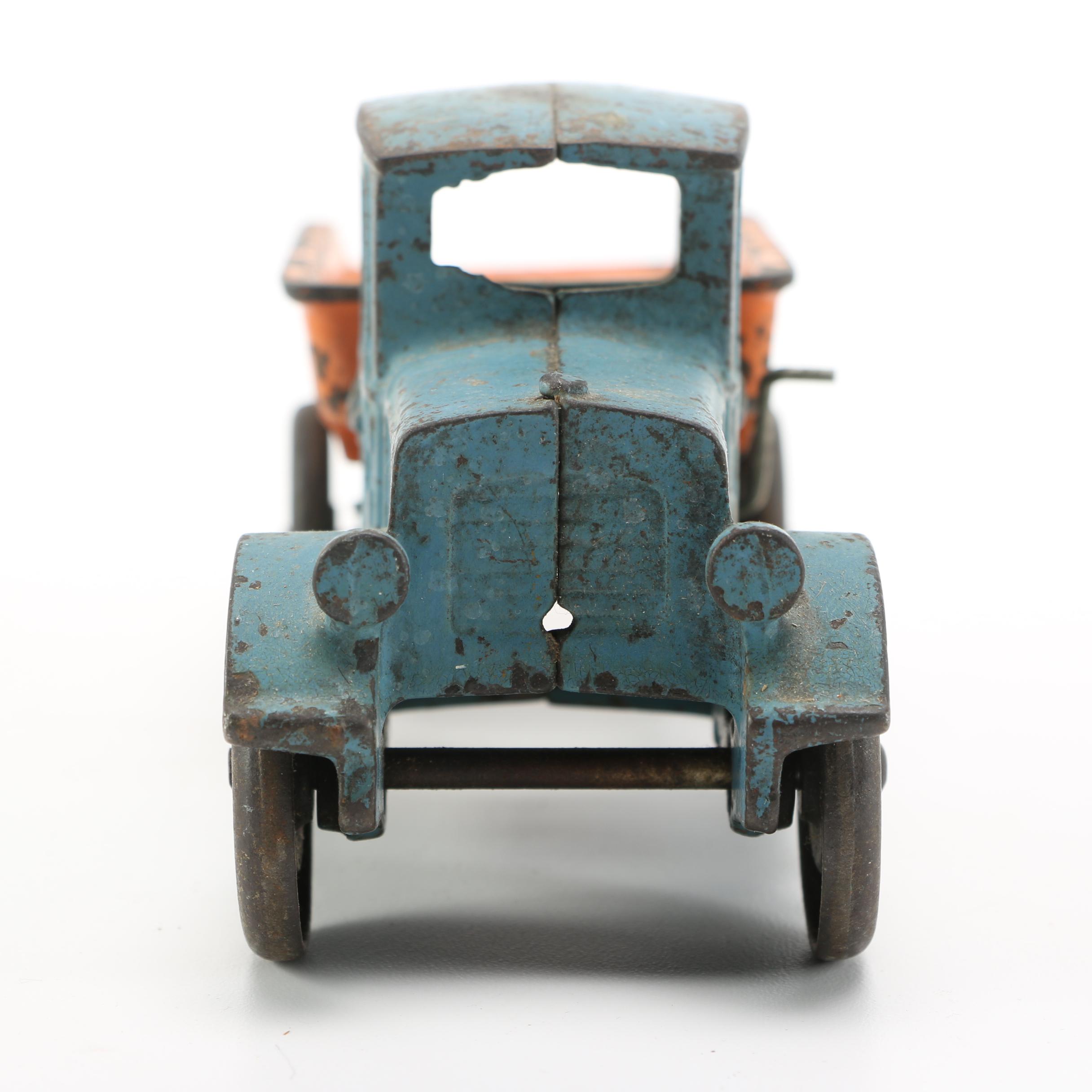 1930s Kilgore Cast Iron Dump Truck Toy