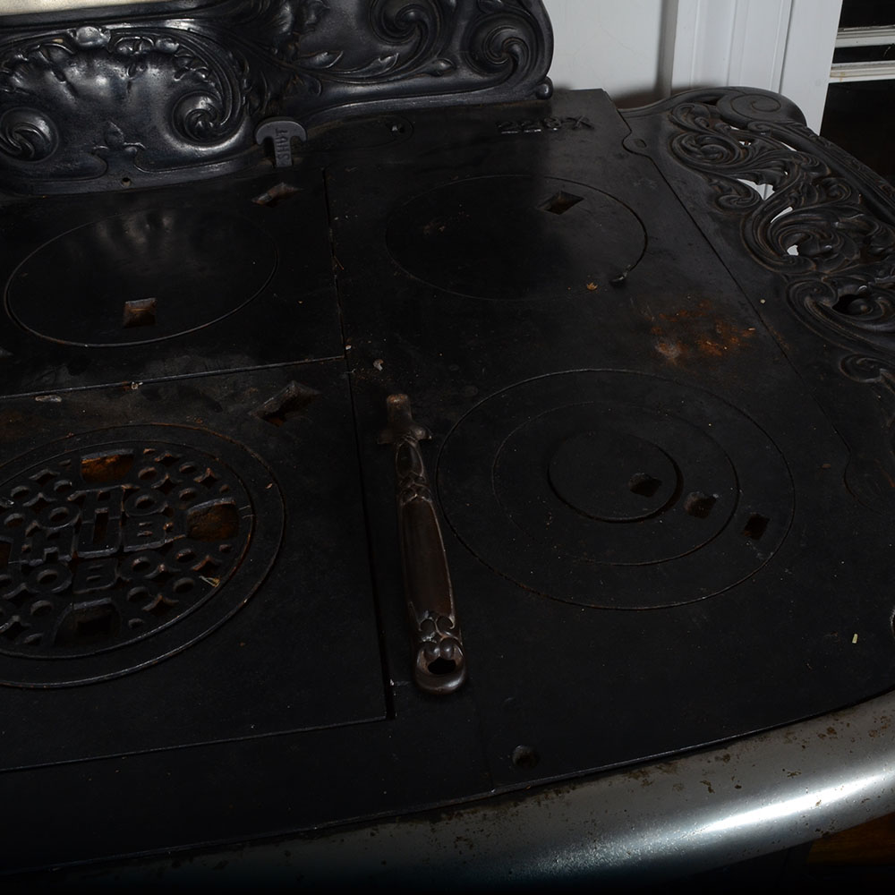 Smith and Anthony Co. Hub Stove Circa 1900