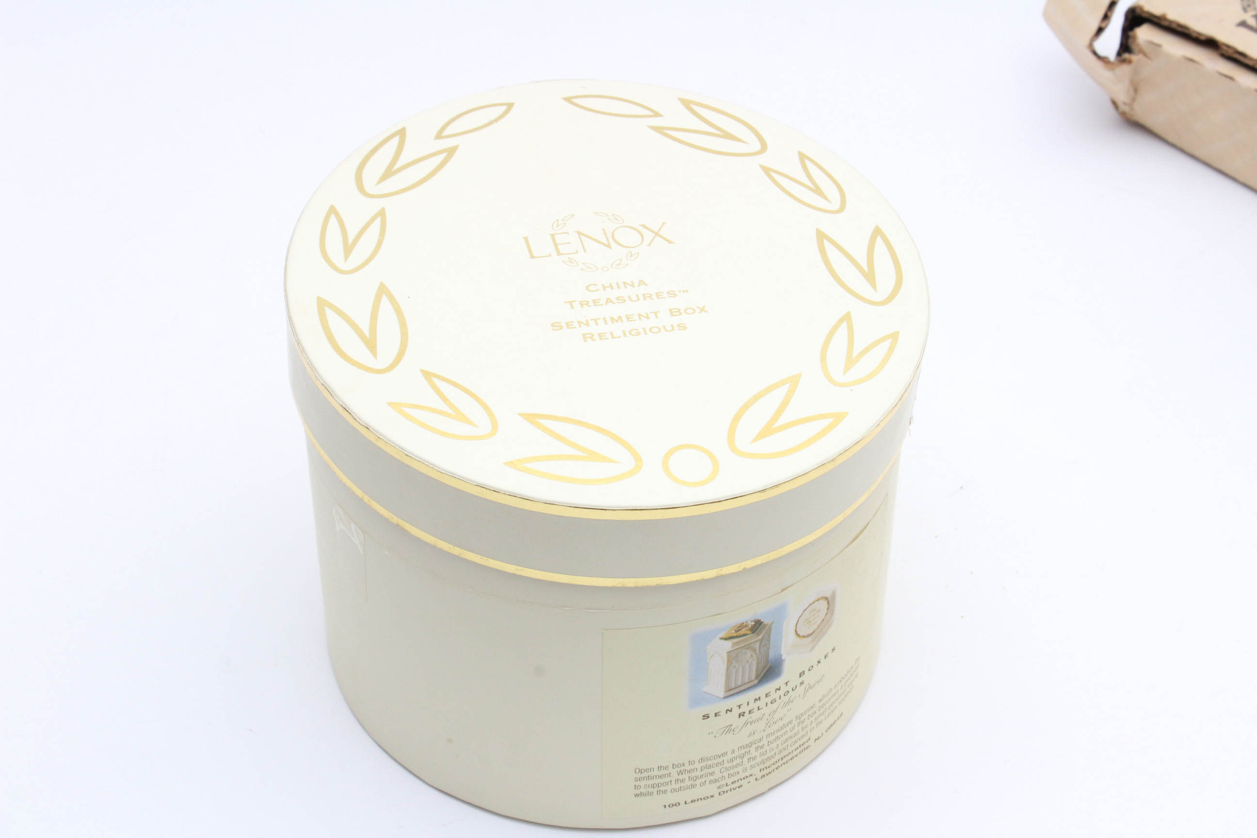 Vintage Porcelain Collectibles