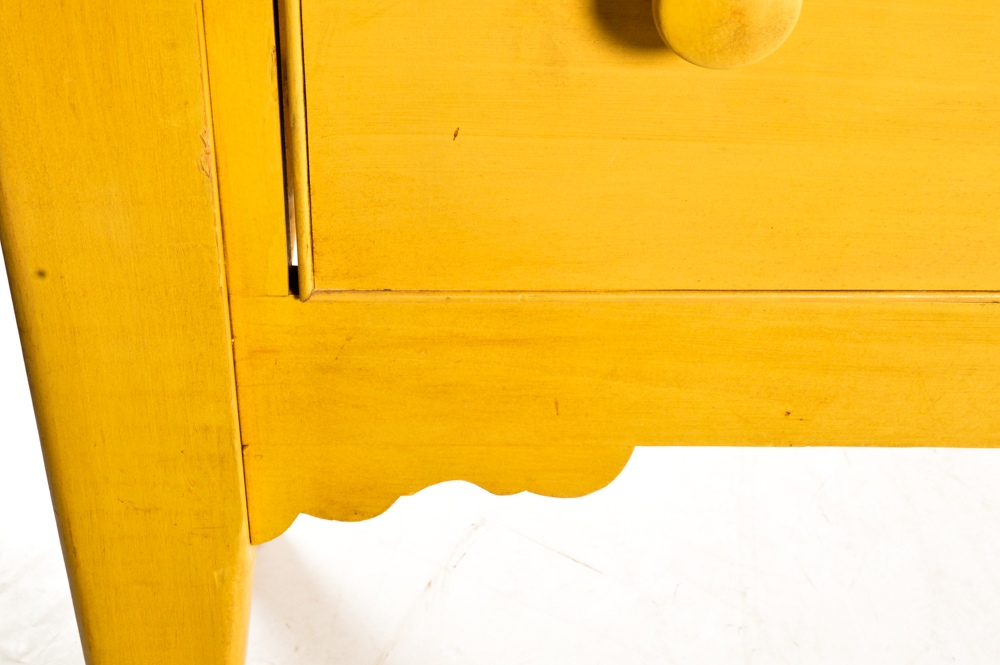 British Traditions Hutch