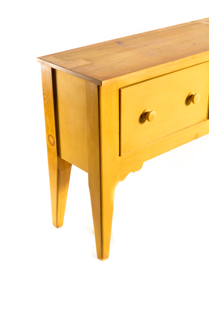 British Traditions Hutch