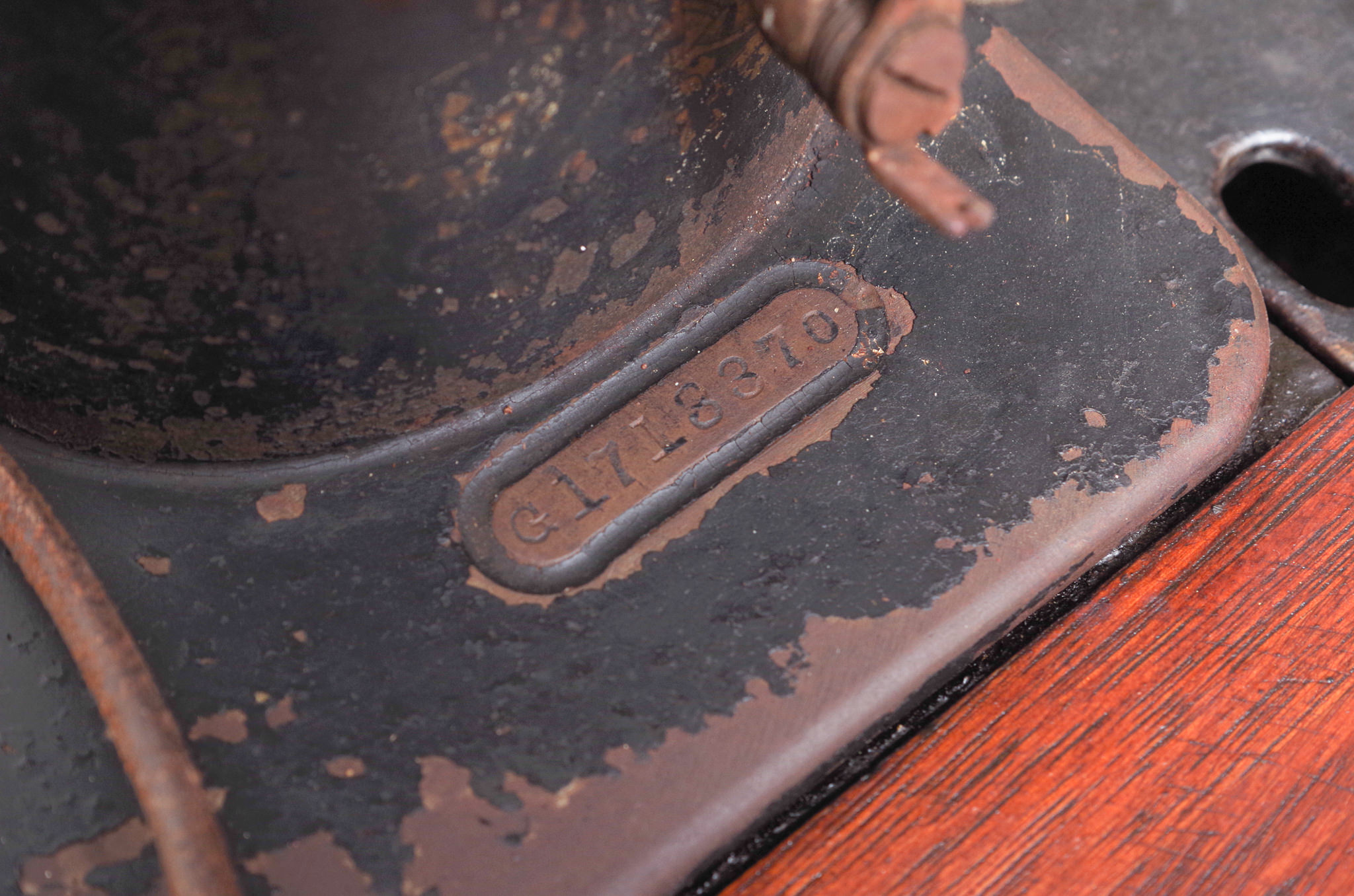 Singer Sewing Machine Table in Cast Iron Base