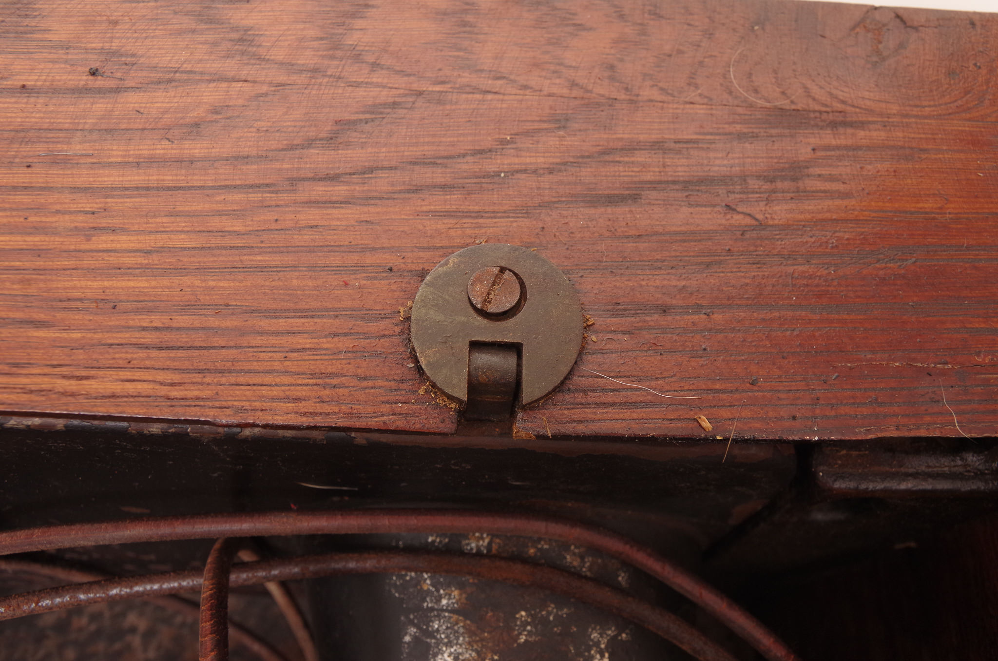 Singer Sewing Machine Table in Cast Iron Base