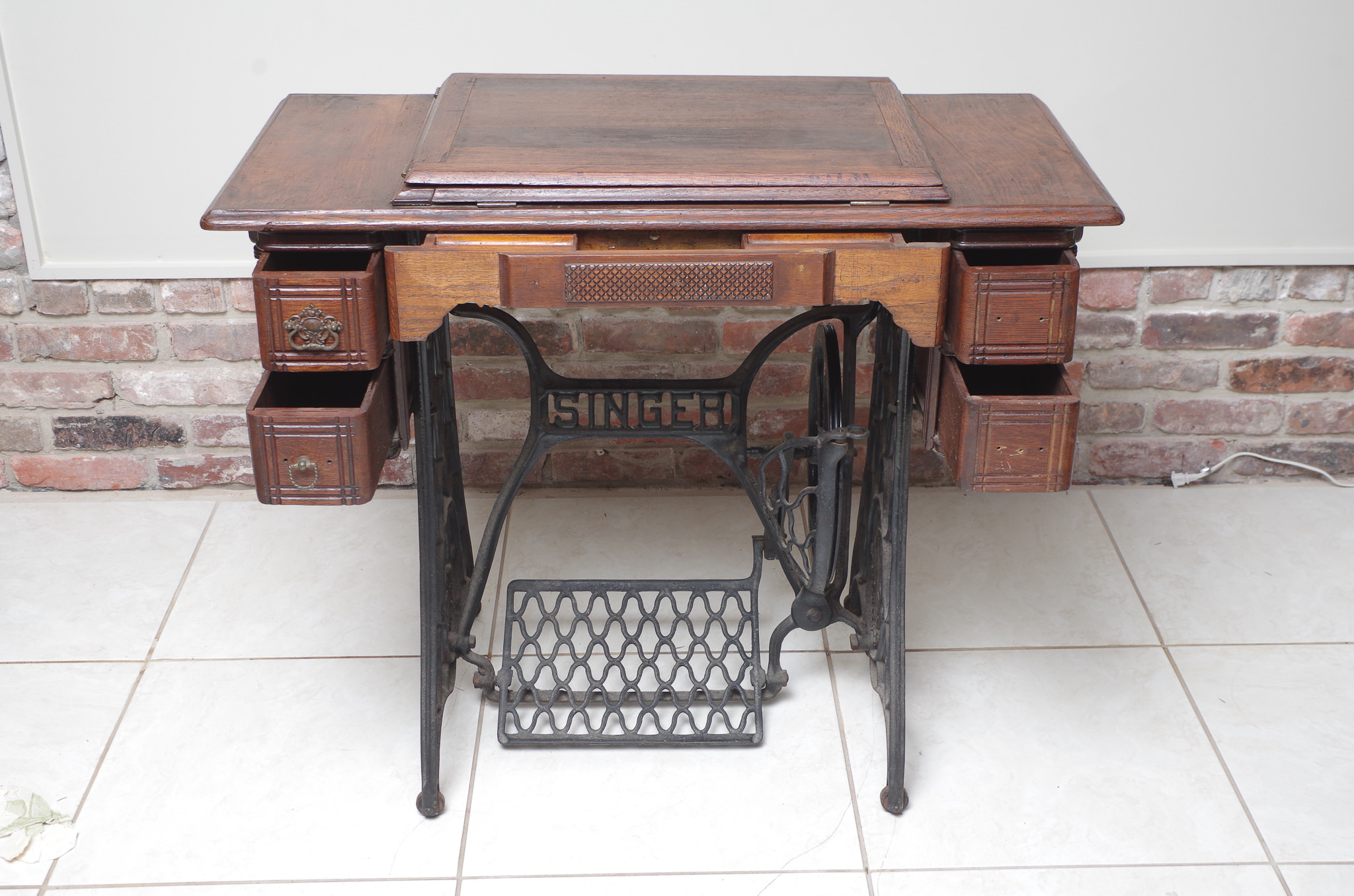 Singer Sewing Machine Table in Cast Iron Base