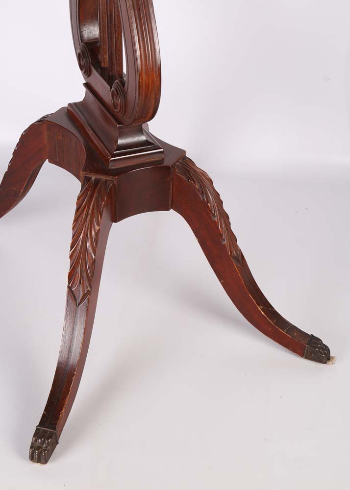 Oval Duncan Phyfe Lyre Accent Table