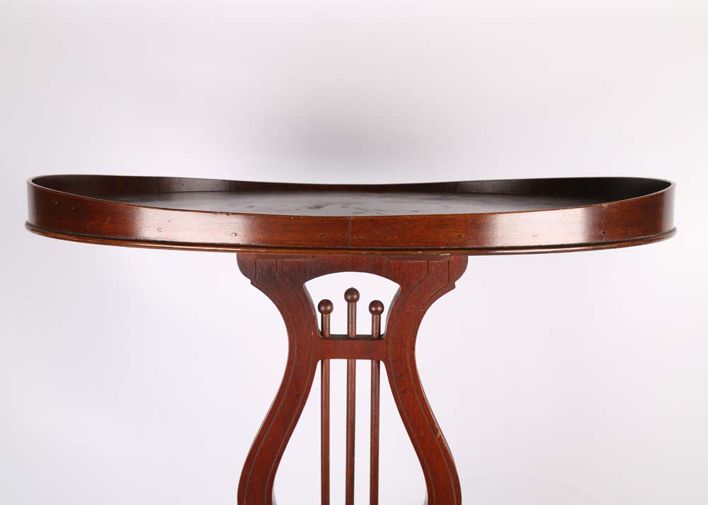 Oval Duncan Phyfe Lyre Accent Table