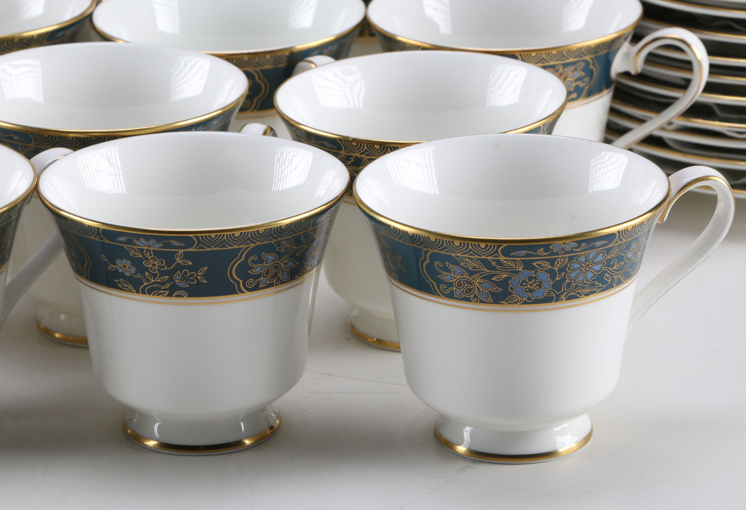 Royal Doulton "Carlyle" China Set