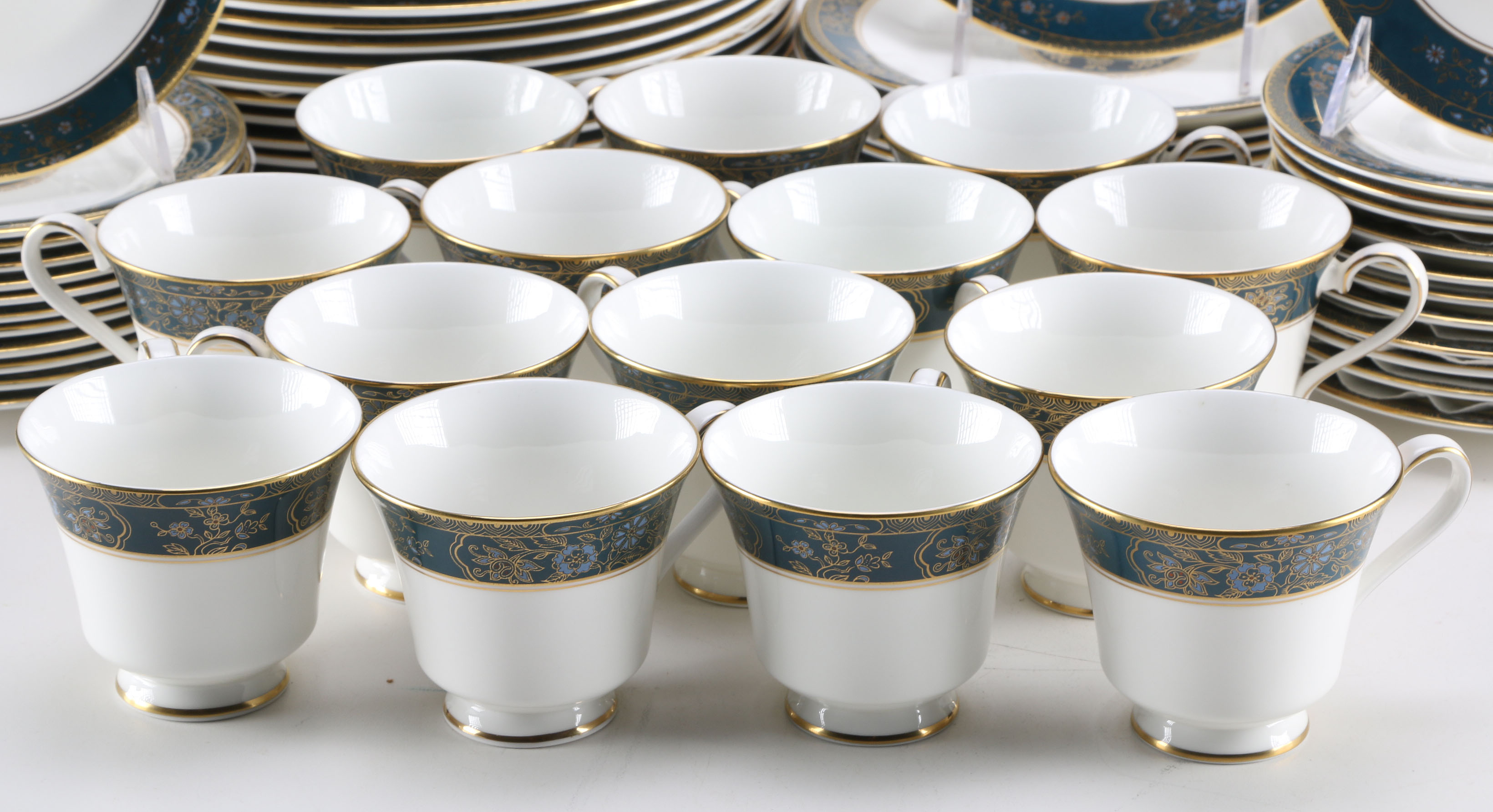 Royal Doulton "Carlyle" China Set