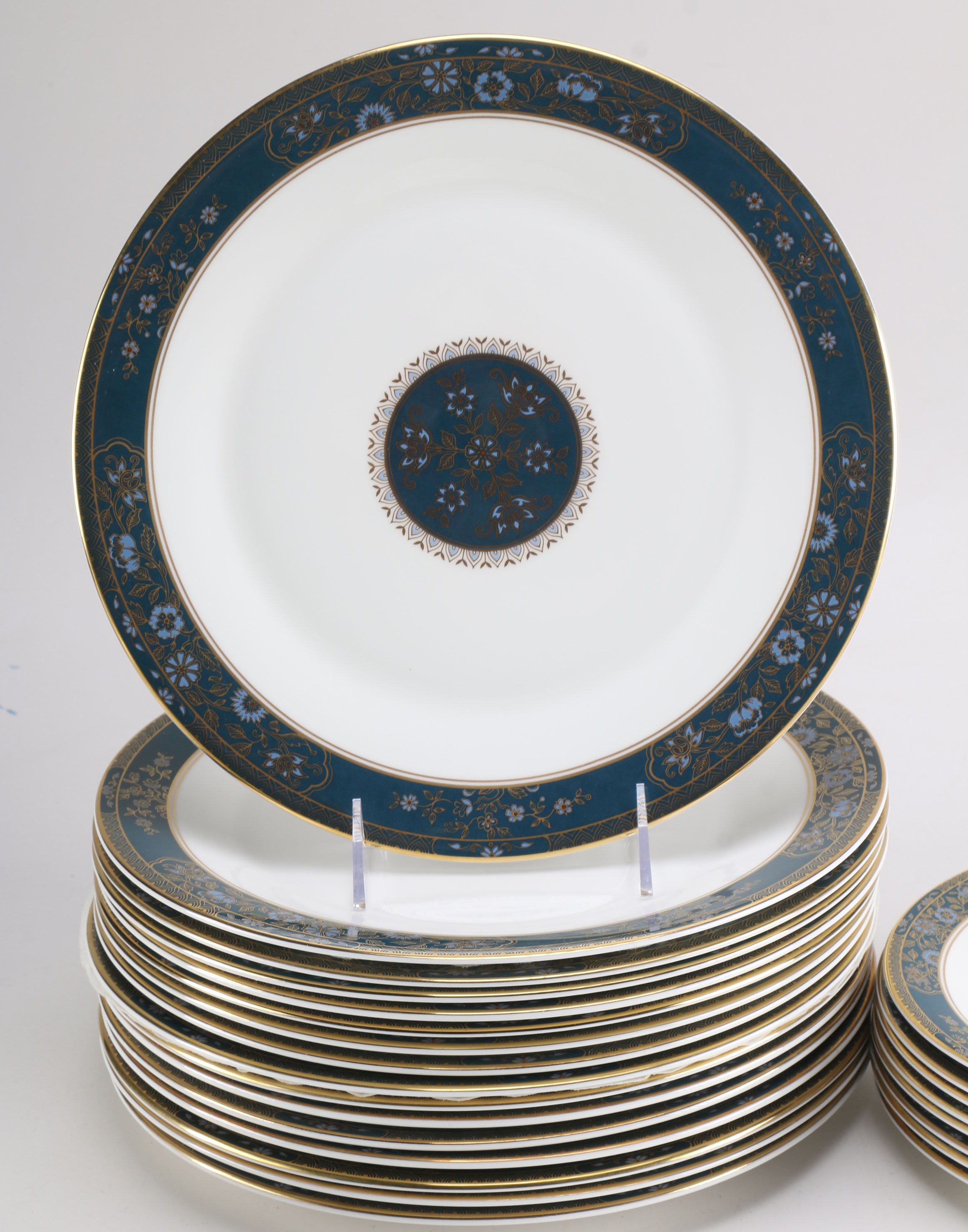 Royal Doulton "Carlyle" China Set