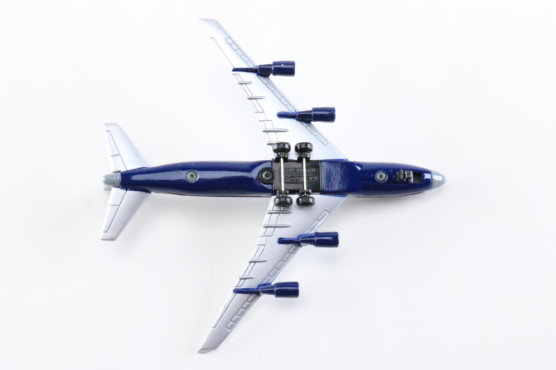 Collection of Replica Commercial Jets