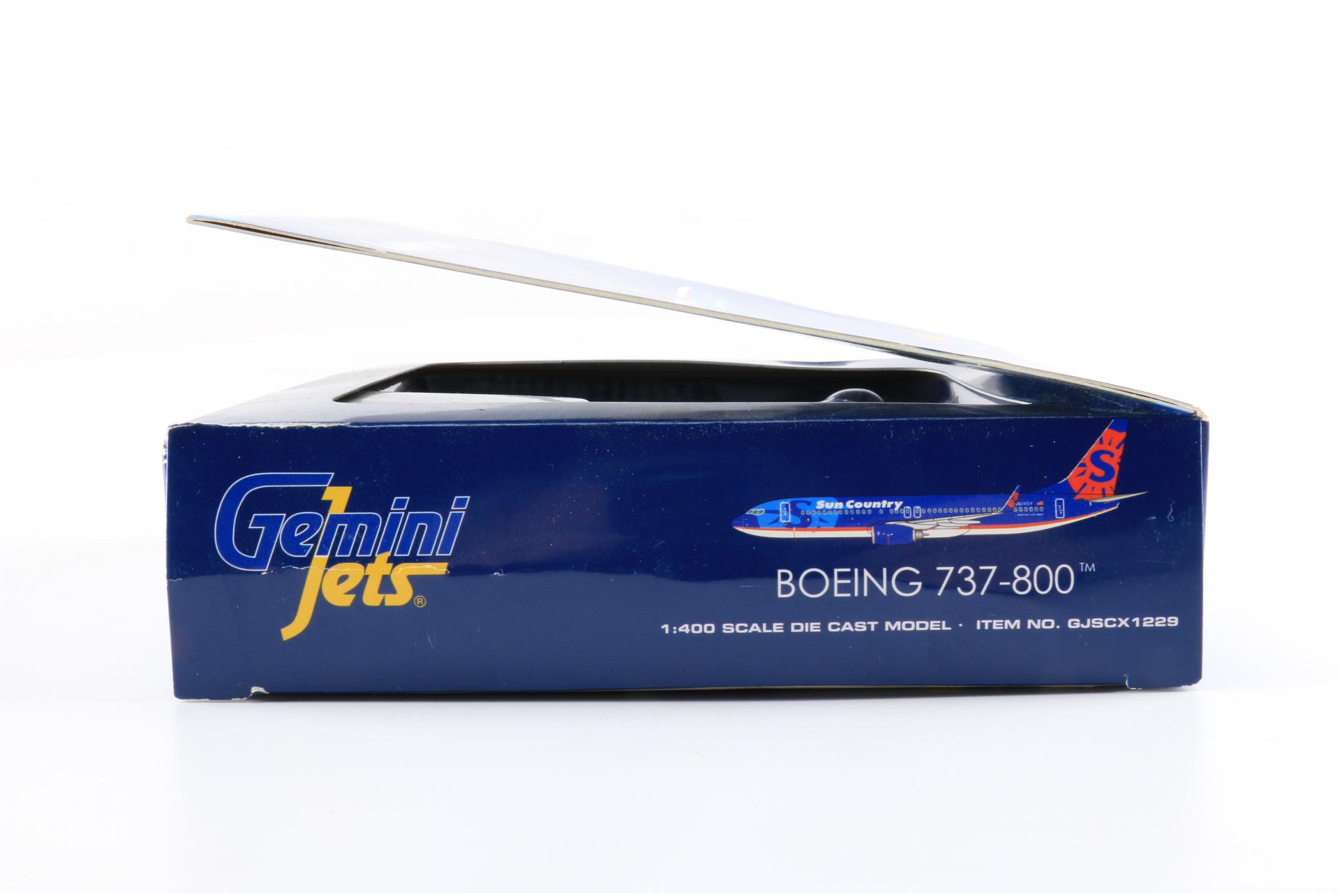 Collection of Replica Commercial Jets