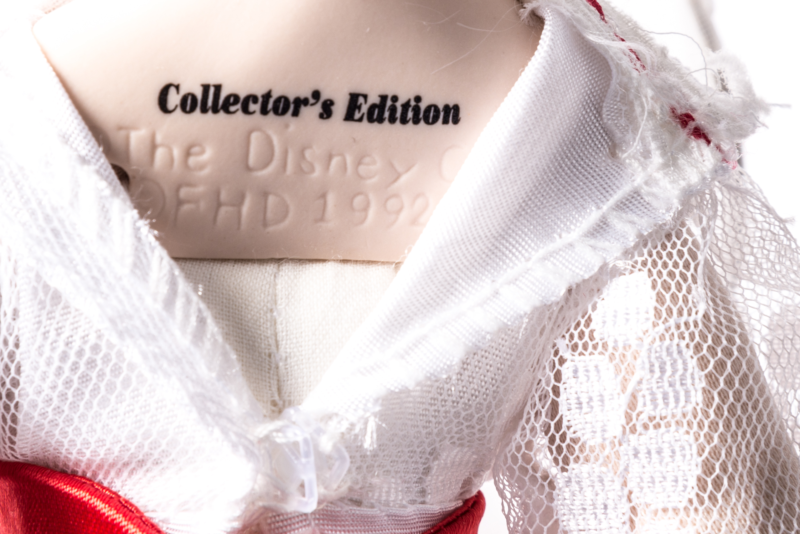 Disney Collection "Mary Poppins" Porcelain Doll