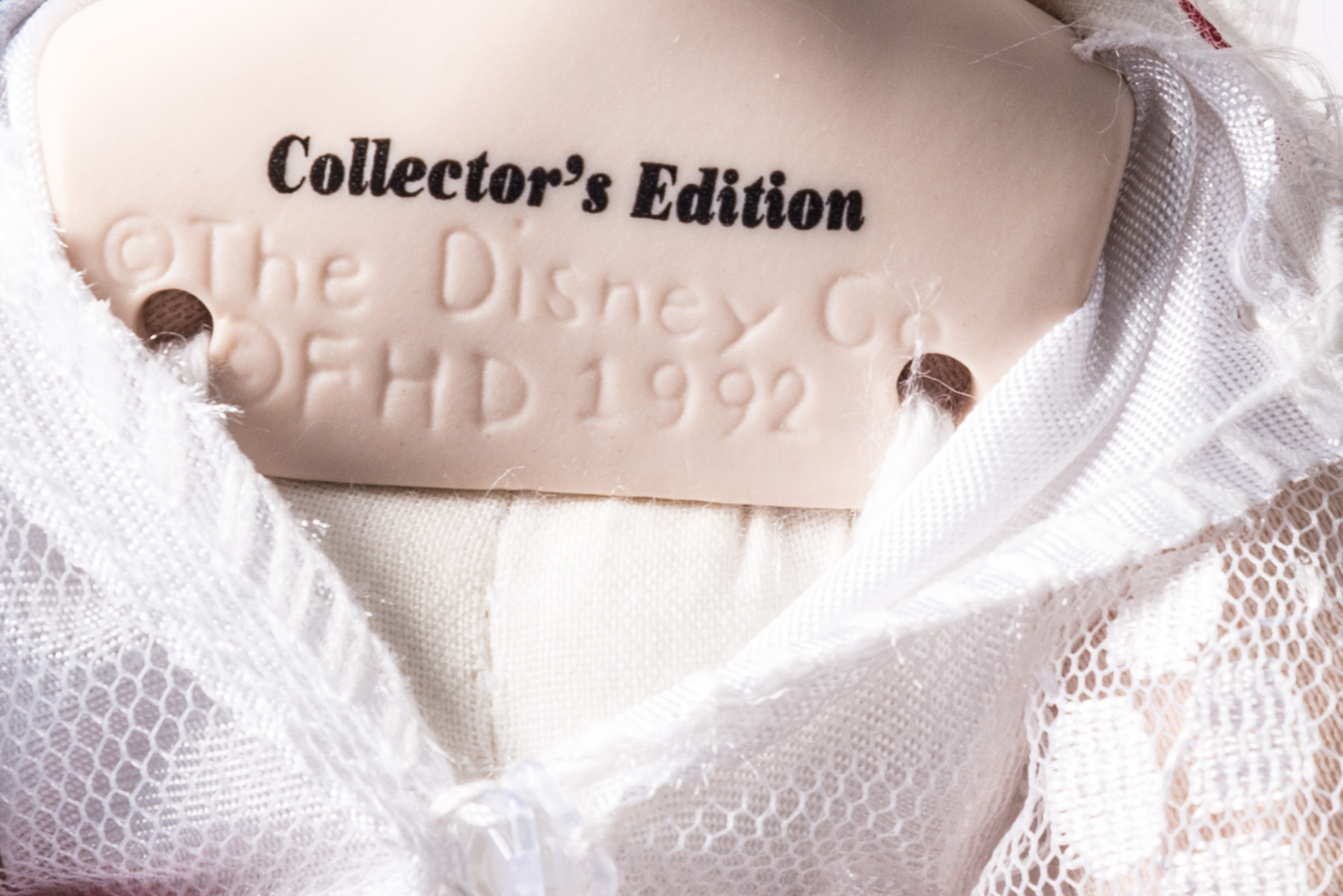 Disney Collection "Mary Poppins" Porcelain Doll