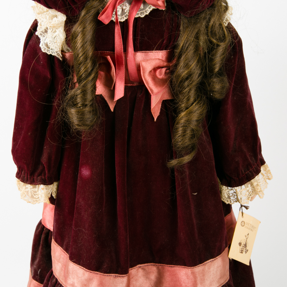 Victoria Collectibles Bonnet Porcelain Doll