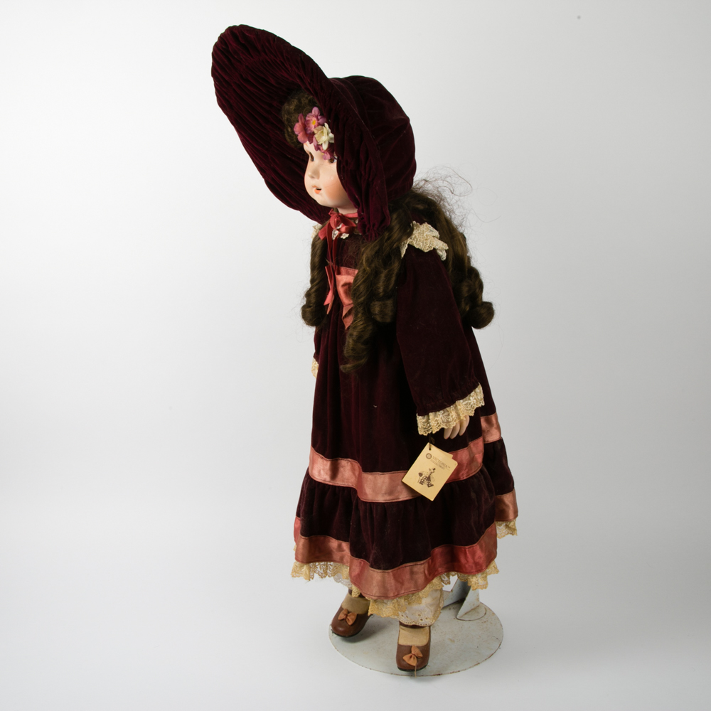 Victoria Collectibles Bonnet Porcelain Doll