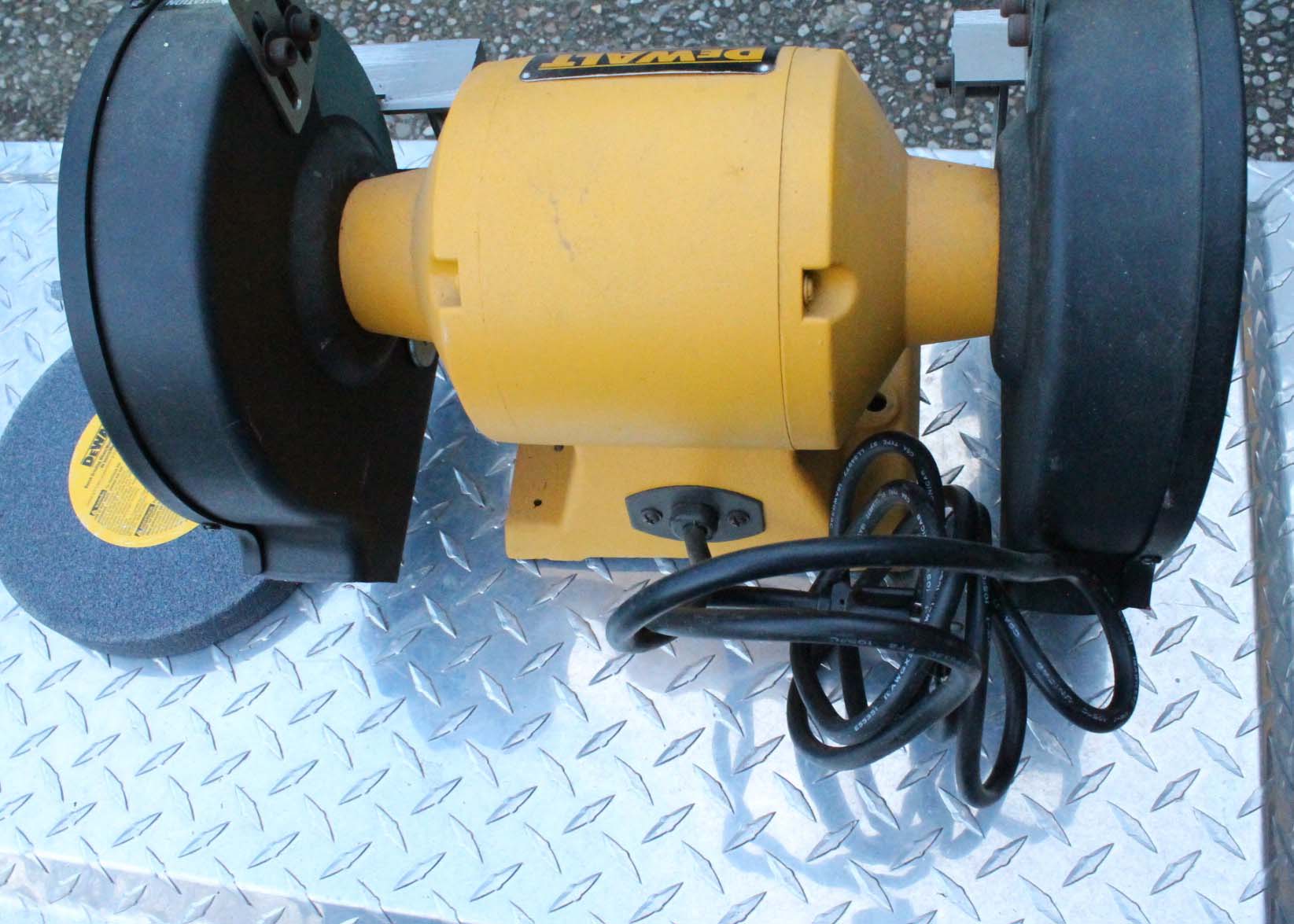 DeWalt 758 8" Bench Grinder