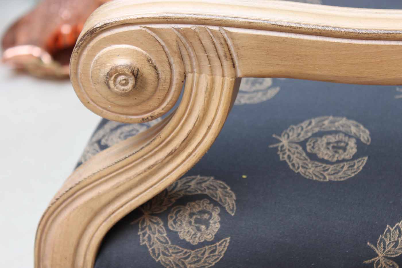 Contemporary Dining Set