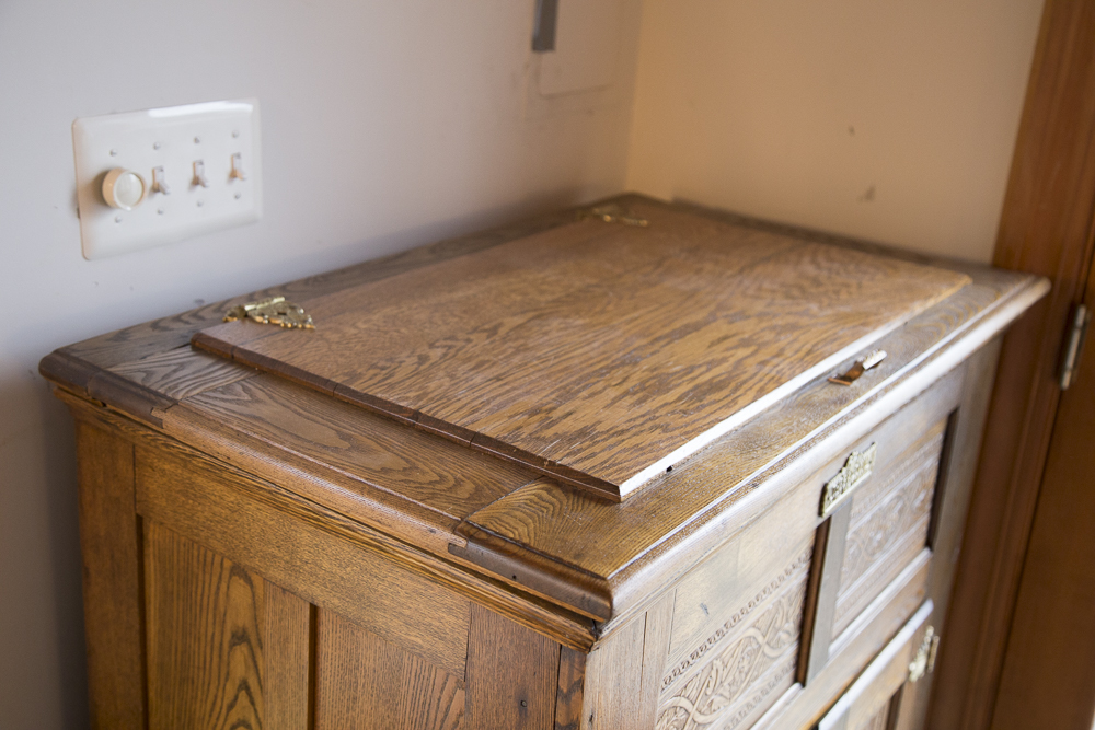 Antique Oak Baldwin "Dry Air" Ice Box
