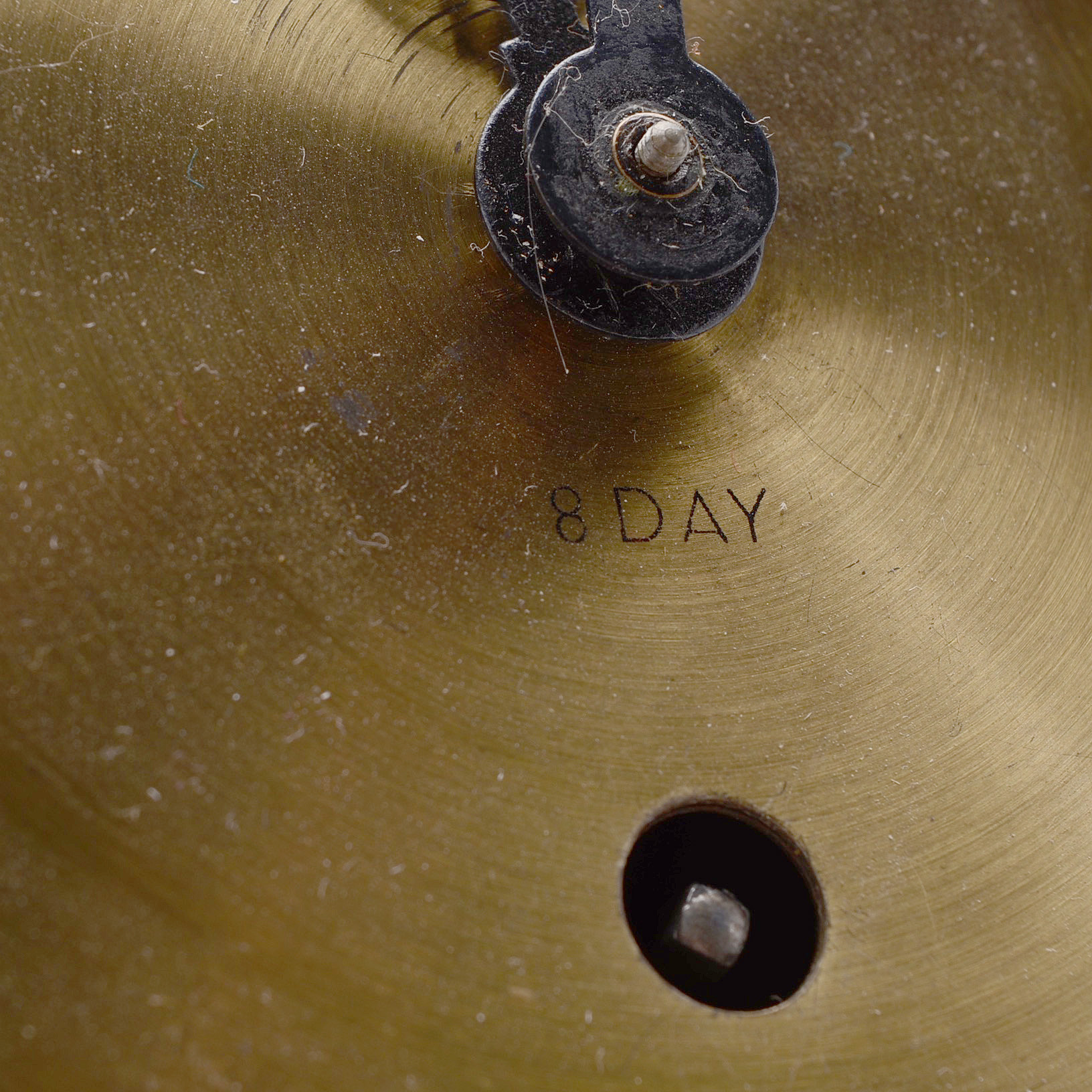 Vintage Shell Design Wall Clock