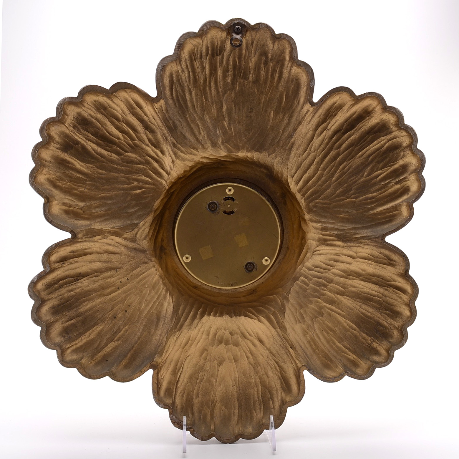 Vintage Shell Design Wall Clock