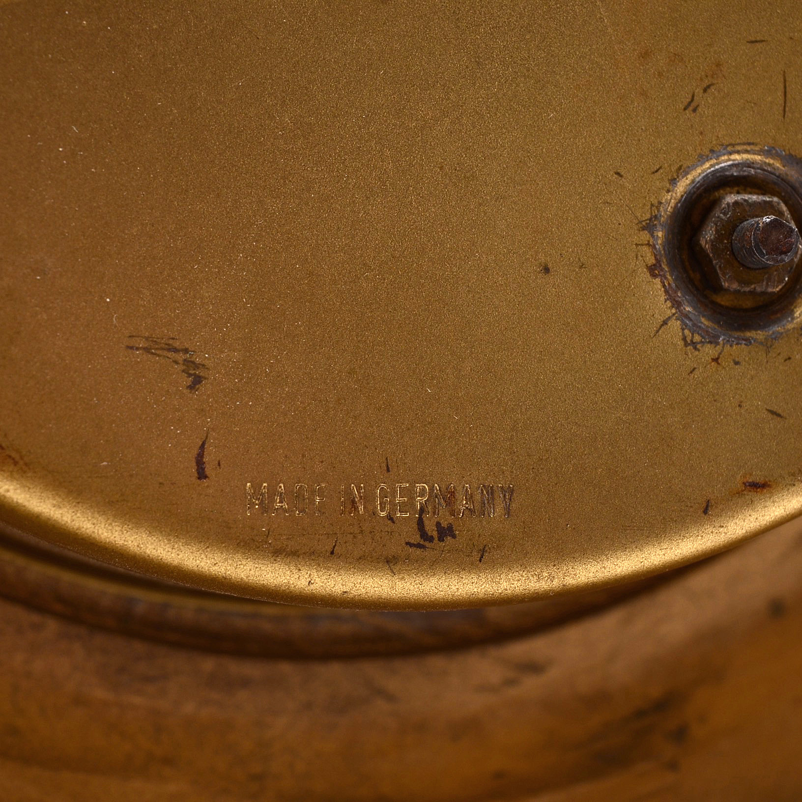 Vintage Shell Design Wall Clock