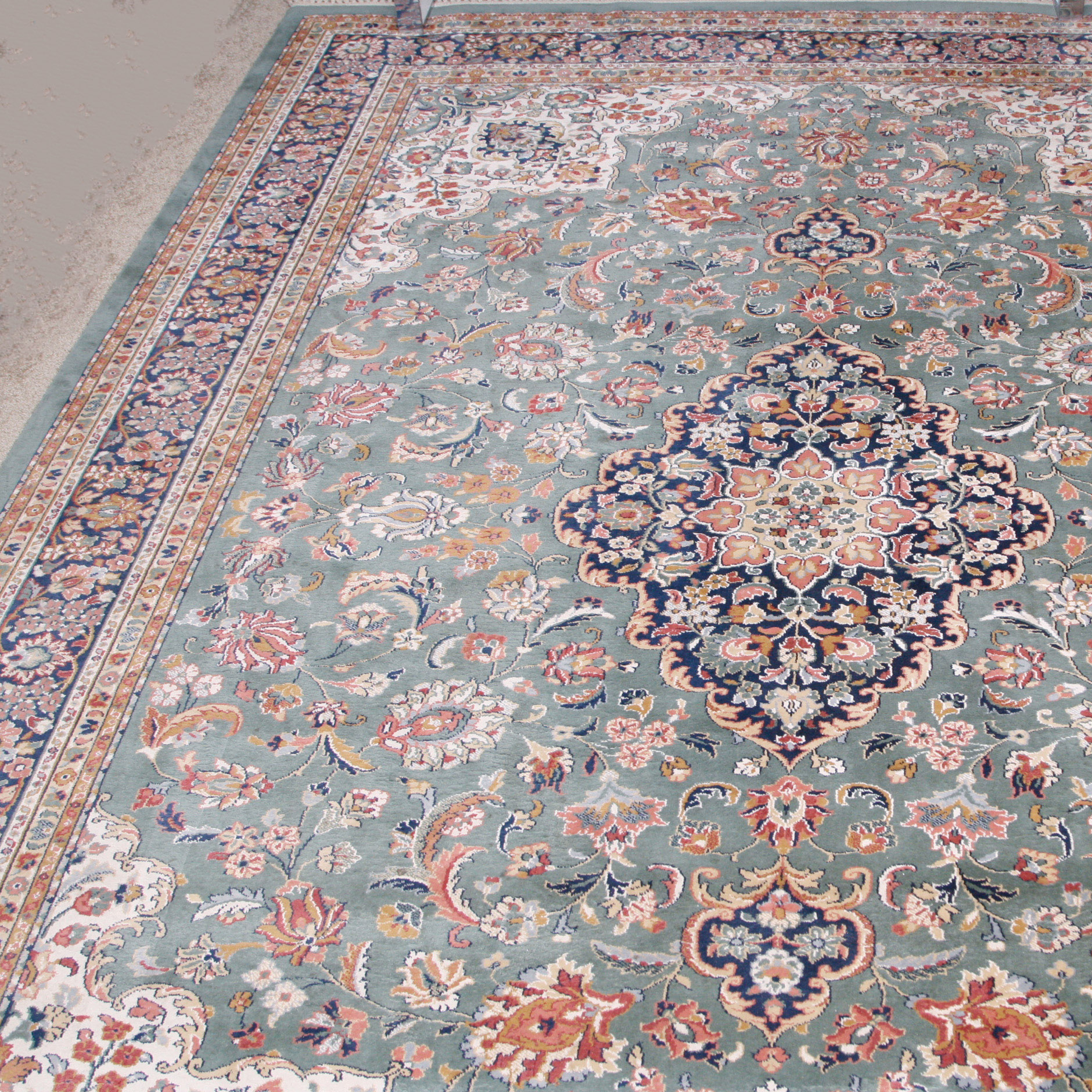 Burlington Industries Belgian Pahlavi Collection Area Rug