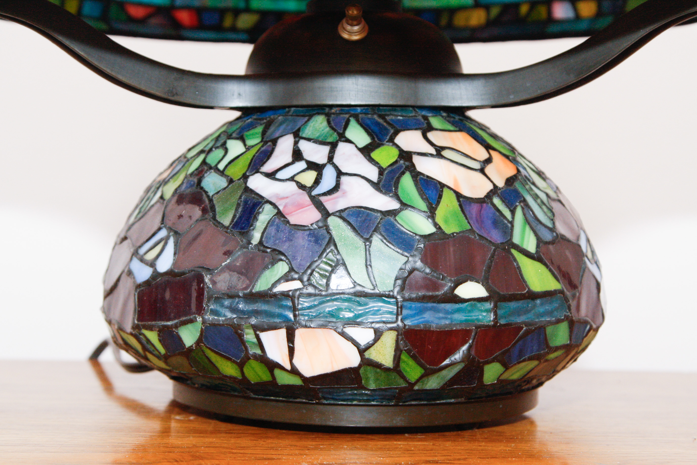Tiffany Style Double-Lit Stained Glass Lamp