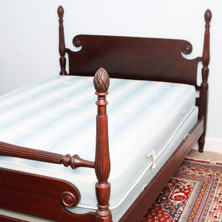 Mahogany Full-Size Acorn Poster Bed