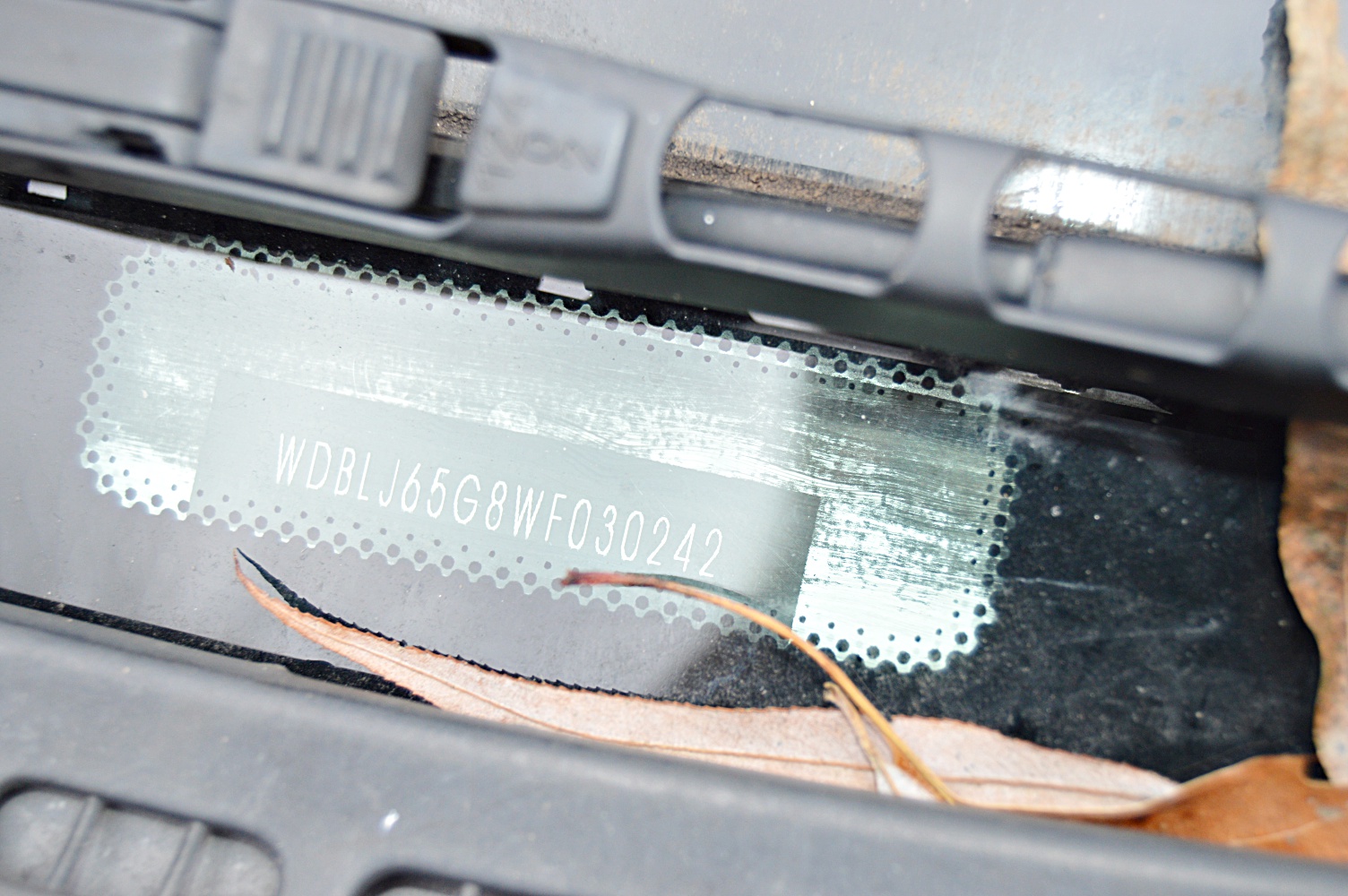 1998 Mercedes-Benz CLX 320 Sedan