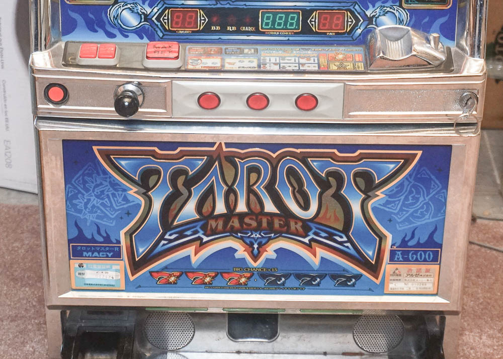 Macy A-600 "Tarot Master" Skill Stop Slot Machine