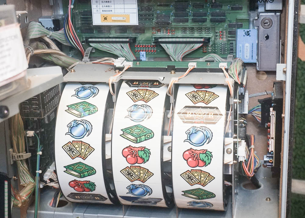 Macy A-600 "Tarot Master" Skill Stop Slot Machine